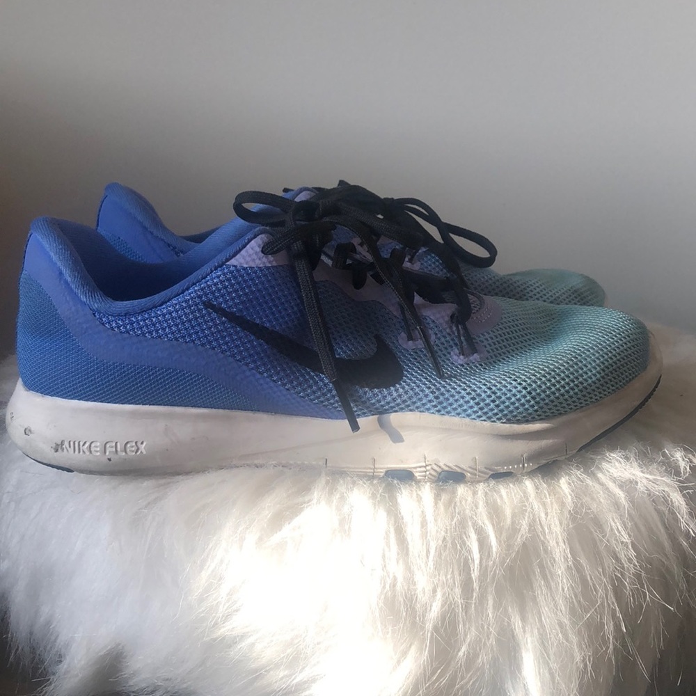 Nike flex blue and white sneakers